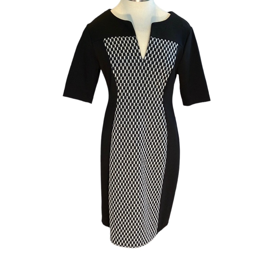 Connected Apparel paneled black and white figure flattering dress size 10 Petite